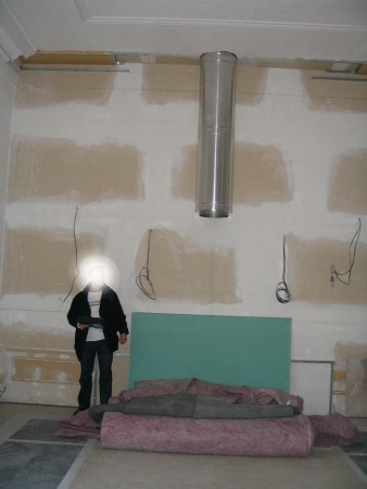 Stavba: krb vlevo/ Baustelle: offener Kamin links